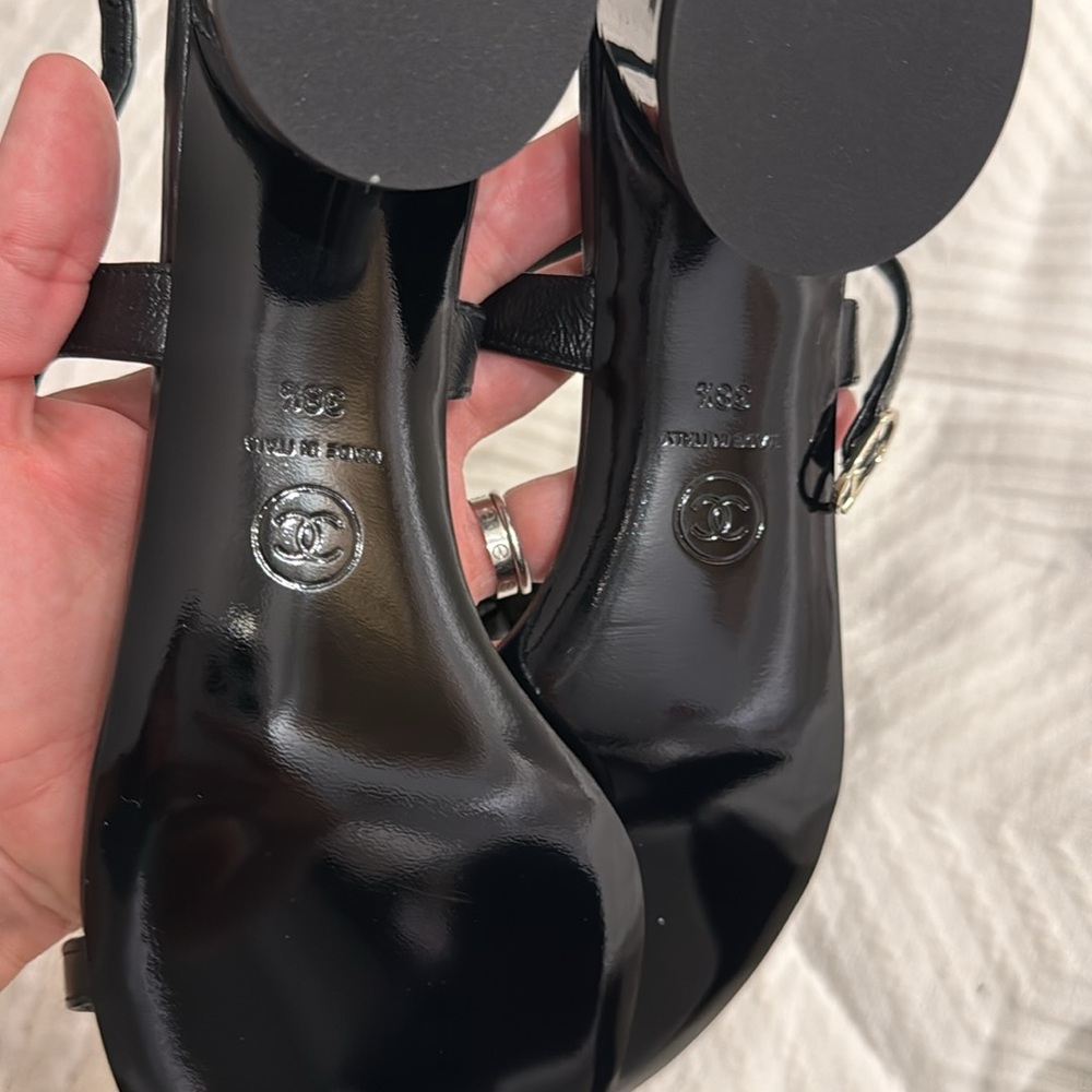 Chanel new bow sandals - Picture 11 of 17